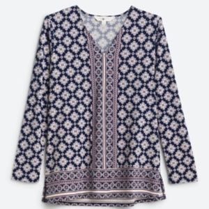 Tunic Length V neck Knit Top